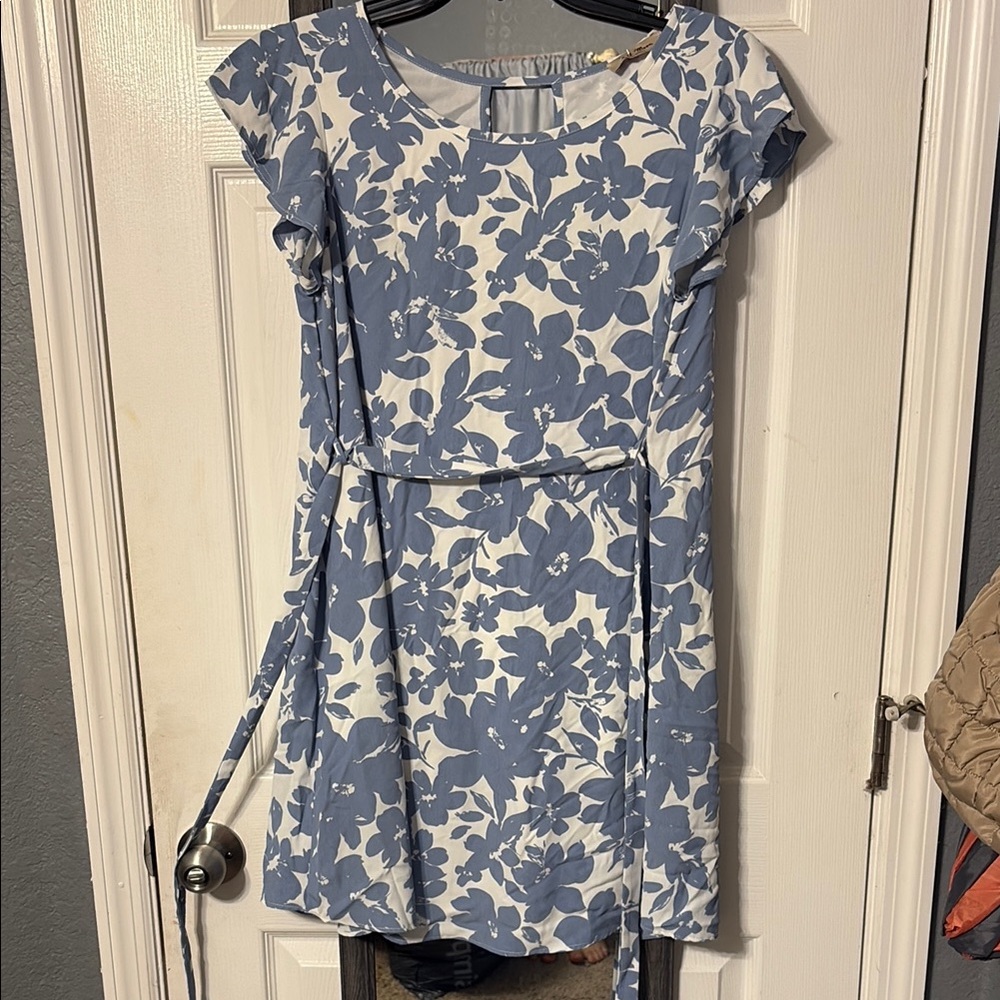 Full MOON Floral Blue and White Maternity Dress - Medium